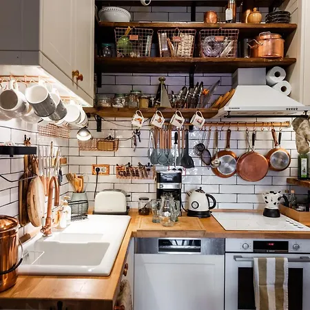 Victoria Design - Premium Ohrada Homestay szállás *